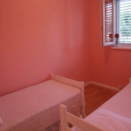 Apartment Mirjana